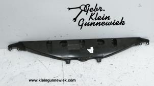 Gebrauchte Schlossträger vorne BMW 730 Preis € 50,00 Margenregelung angeboten von Gebr.Klein Gunnewiek Ho.BV