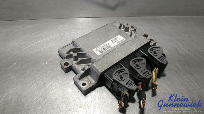 Used Injection computer Renault Twingo Price € 76,00 Margin scheme offered by Klein Gunnewiek Autodemontage & Motorentechniek