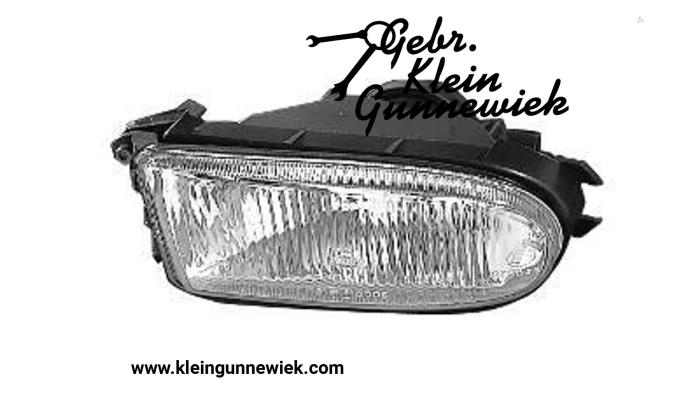 Fog light, front right from a Renault Megane 1997