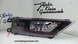 Used Fog light, front right Volkswagen Tiguan Price € 35,00 Margin scheme offered by Gebr.Klein Gunnewiek Ho.BV