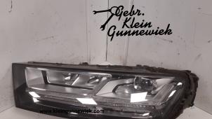 Używane Reflektor lewy Audi Q7 Cena € 995,00 Procedura marży oferowane przez Gebr.Klein Gunnewiek Ho.BV