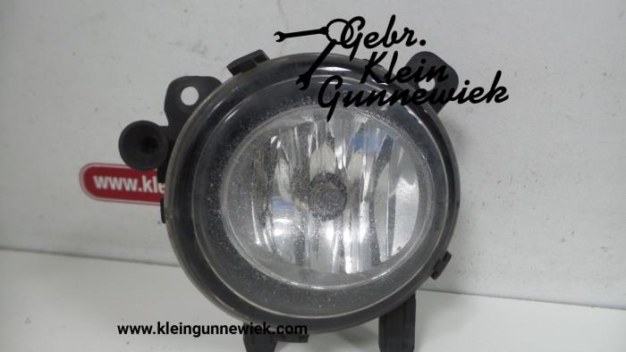 Fog light, front left from a BMW 3-Serie 2013