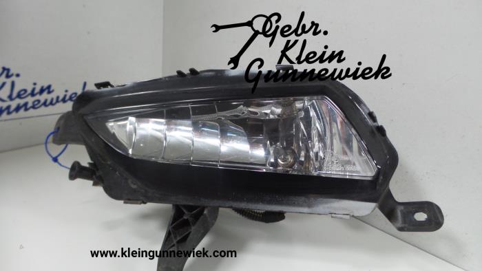 Fog light, front left from a Opel Astra 2018
