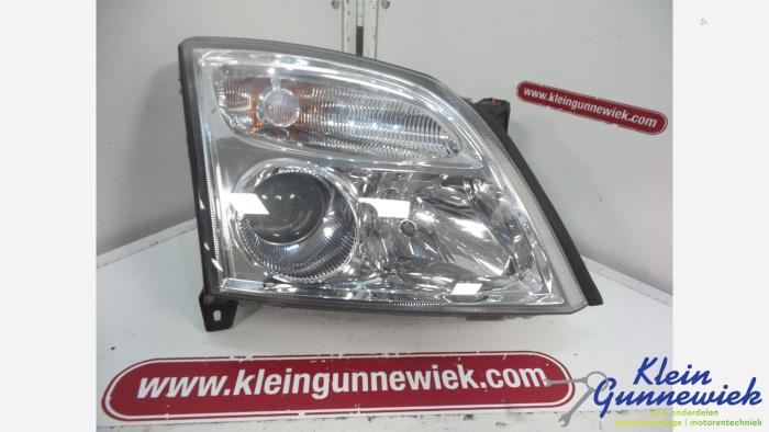 Używane Reflektor prawy Opel Vectra Cena € 29,00 Procedura marży oferowane przez Klein Gunnewiek Autodemontage & Motorentechniek