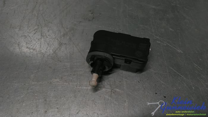 Używane Silnik reflektora Seat Altea Cena € 15,00 Procedura marży oferowane przez Klein Gunnewiek Autodemontage & Motorentechniek