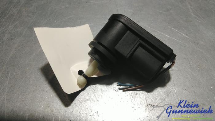 Używane Silnik reflektora Seat Leon Cena € 18,00 Procedura marży oferowane przez Klein Gunnewiek Autodemontage & Motorentechniek