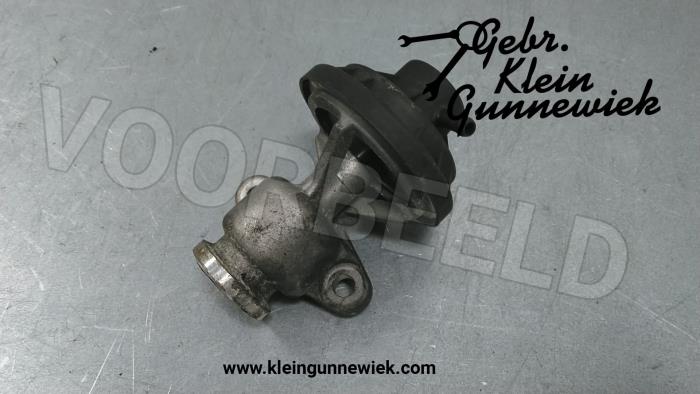 EGR valve from a Volkswagen Caddy 2007