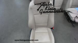 Gebrauchte Sitz rechts BMW 3-Serie Preis € 125,00 Margenregelung angeboten von Gebr.Klein Gunnewiek Ho.BV