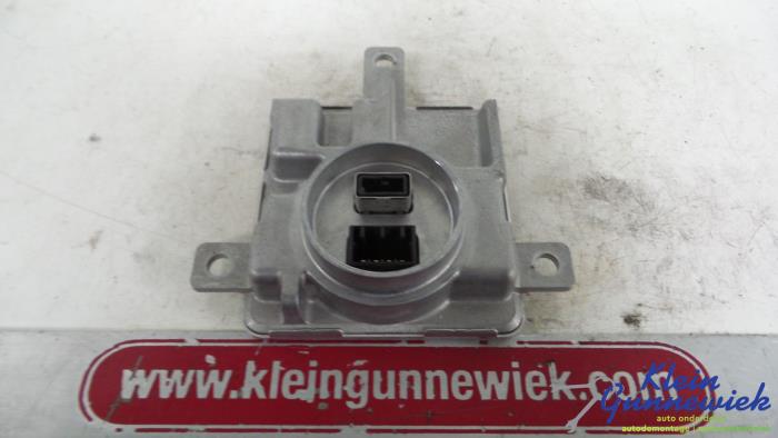 Używane Starter ksenonowy Volkswagen Jetta Cena € 47,00 Procedura marży oferowane przez Klein Gunnewiek Autodemontage & Motorentechniek