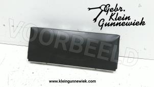 Usagé Airbag genou droite Volkswagen Golf Prix € 100,00 Règlement à la marge proposé par Gebr.Klein Gunnewiek Ho.BV