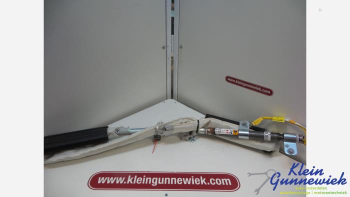 Używane Kurtyna prawa Opel Antara Cena € 34,00 Procedura marży oferowane przez Klein Gunnewiek Autodemontage & Motorentechniek