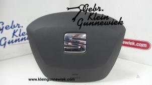 Used Left airbag (steering wheel) Seat Leon Price € 175,00 Margin scheme offered by Gebr.Klein Gunnewiek Ho.BV