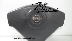 Used Left airbag (steering wheel) Opel Vivaro Price € 55,00 Margin scheme offered by Gebr.Klein Gunnewiek Ho.BV