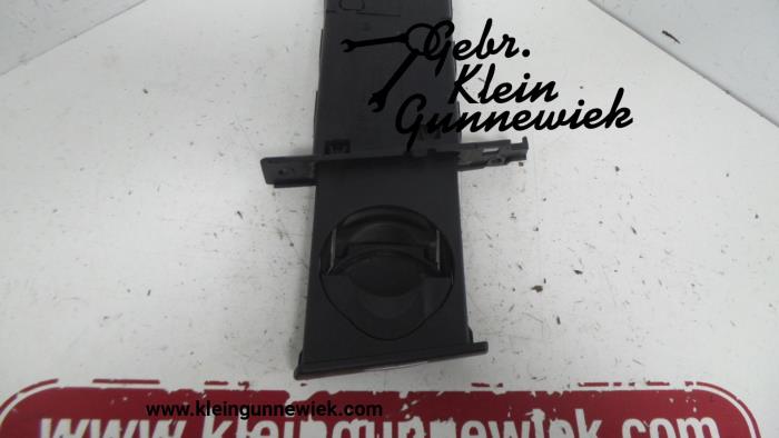 Cup holder from a BMW 3-Serie 2010