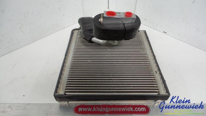Usagé Refroidisseur clim Volkswagen E-Golf Prix € 60,00 Règlement à la marge proposé par Klein Gunnewiek Autodemontage & Motorentechniek