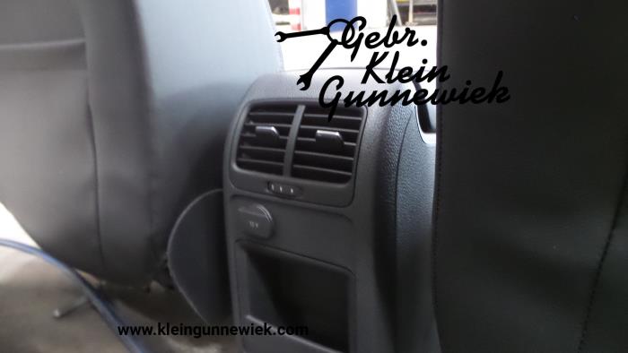 Zestaw powlok (kompletny) z Volkswagen Jetta 2017