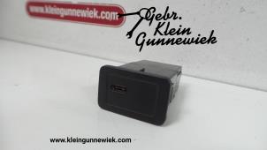 Used AUX / USB connection Mercedes Sprinter Price € 20,00 Margin scheme offered by Gebr.Klein Gunnewiek Ho.BV
