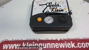 Used Tyre pump Renault Twingo Price € 45,00 Margin scheme offered by Gebr.Klein Gunnewiek Ho.BV