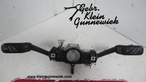 Used Steering column stalk Volkswagen Tiguan Price € 35,00 Margin scheme offered by Gebr.Klein Gunnewiek Ho.BV