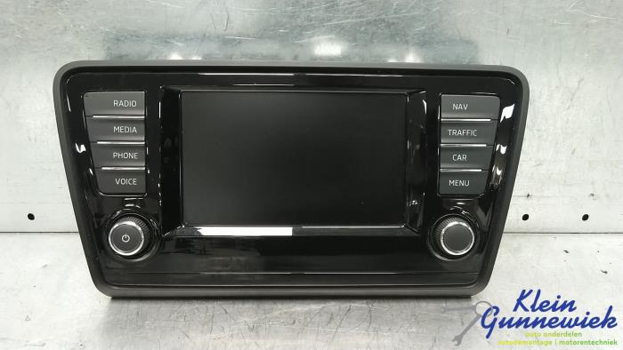 Begagnade Innerdisplay Skoda Octavia Pris € 256,00 Marginaltabell erbjuds av Klein Gunnewiek Autodemontage & Motorentechniek