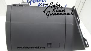 Used Glovebox Volkswagen Golf Sportsvan Price € 60,00 Margin scheme offered by Gebr.Klein Gunnewiek Ho.BV