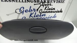 Używane Schowek w desce rozdzielczej Citroen C5 Cena € 30,00 Procedura marży oferowane przez Gebr.Klein Gunnewiek Ho.BV