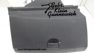 Used Glovebox Renault Megane Price € 30,00 Margin scheme offered by Gebr.Klein Gunnewiek Ho.BV