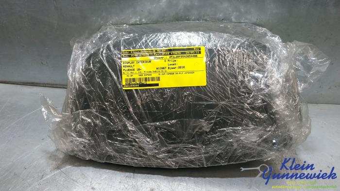 Begagnade Innerdisplay Renault Fluence Pris € 25,00 Marginaltabell erbjuds av Klein Gunnewiek Autodemontage & Motorentechniek