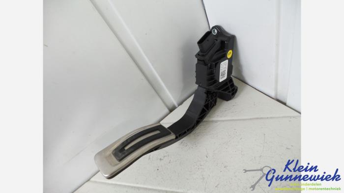 Begagnade Gaspedalsensor Audi A4 Pris € 21,00 Marginaltabell erbjuds av Klein Gunnewiek Autodemontage & Motorentechniek