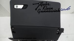 Gebrauchte Handschuhfach Audi TT Preis € 75,00 Margenregelung angeboten von Gebr.Klein Gunnewiek Ho.BV