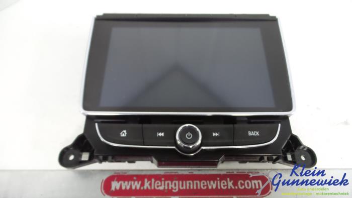 Begagnade Innerdisplay Opel Mokka Pris € 243,00 Marginaltabell erbjuds av Klein Gunnewiek Autodemontage & Motorentechniek