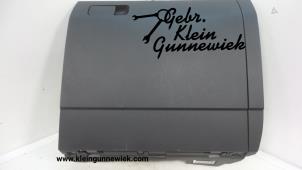 Używane Schowek w desce rozdzielczej Volkswagen Tiguan Cena € 75,00 Procedura marży oferowane przez Gebr.Klein Gunnewiek Ho.BV