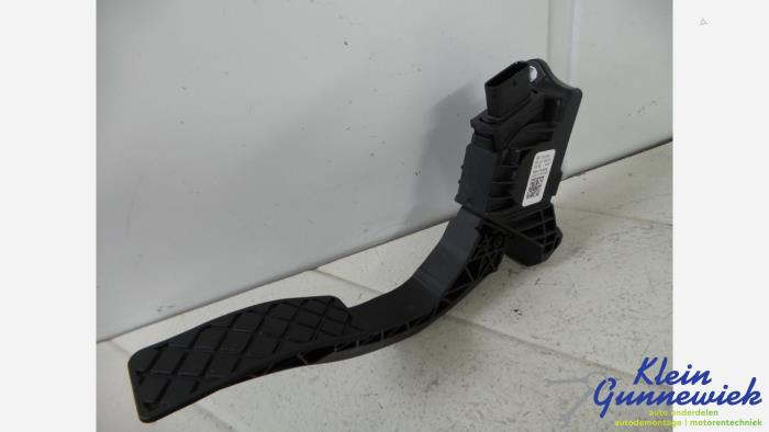 Begagnade Gaspedalsensor Audi A4 Pris € 21,00 Marginaltabell erbjuds av Klein Gunnewiek Autodemontage & Motorentechniek