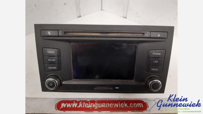 Begagnade Innerdisplay Seat Leon Pris € 225,00 Marginaltabell erbjuds av Klein Gunnewiek Autodemontage & Motorentechniek