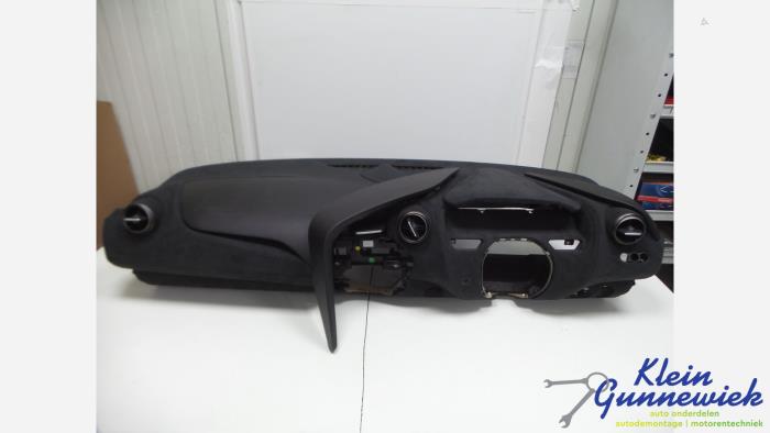 Używane Panel McLaren 720S Cena € 1.225,00 Procedura marży oferowane przez Klein Gunnewiek Autodemontage & Motorentechniek