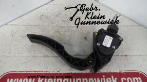 Used Throttle pedal position sensor Renault Clio Price € 30,00 Margin scheme offered by Gebr.Klein Gunnewiek Ho.BV