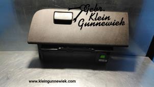 Gebrauchte Handschuhfach Opel Ampera Preis € 50,00 Margenregelung angeboten von Gebr.Klein Gunnewiek Ho.BV