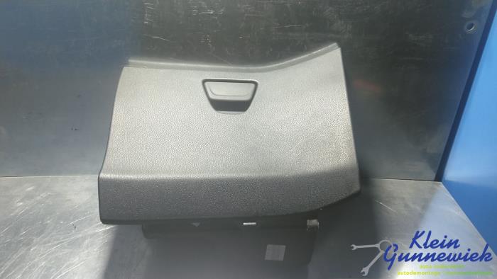 Begagnade Handskfack Ford Fiesta Pris € 27,00 Marginaltabell erbjuds av Klein Gunnewiek Autodemontage & Motorentechniek