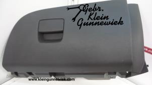 Usagé Boîte à gants Opel Adam Prix € 45,00 Règlement à la marge proposé par Gebr.Klein Gunnewiek Ho.BV