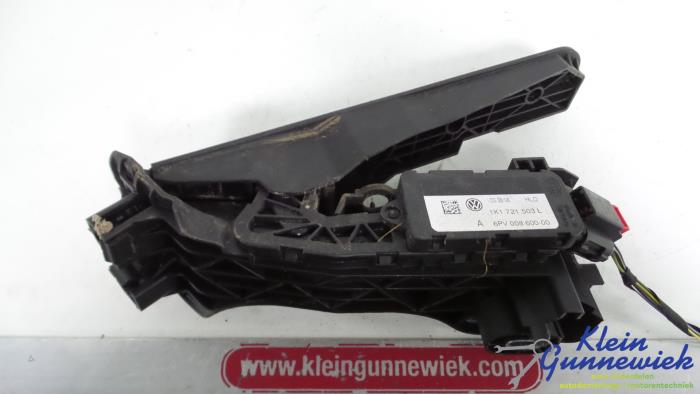 Begagnade Gaspedalsensor Volkswagen Passat Pris € 30,00 Marginaltabell erbjuds av Klein Gunnewiek Autodemontage & Motorentechniek