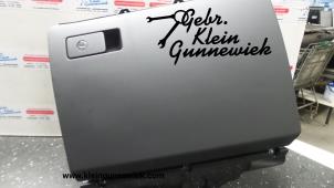 Gebrauchte Handschuhfach Volkswagen Passat Preis € 60,00 Margenregelung angeboten von Gebr.Klein Gunnewiek Ho.BV