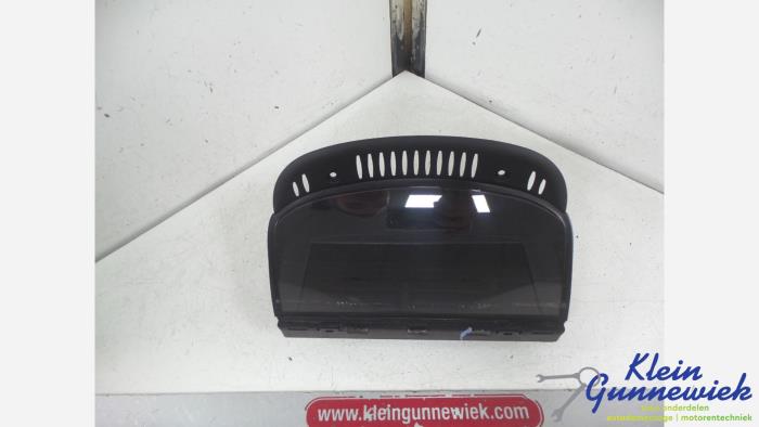 Begagnade Innerdisplay BMW 3-Serie Pris € 79,00 Marginaltabell erbjuds av Klein Gunnewiek Autodemontage & Motorentechniek