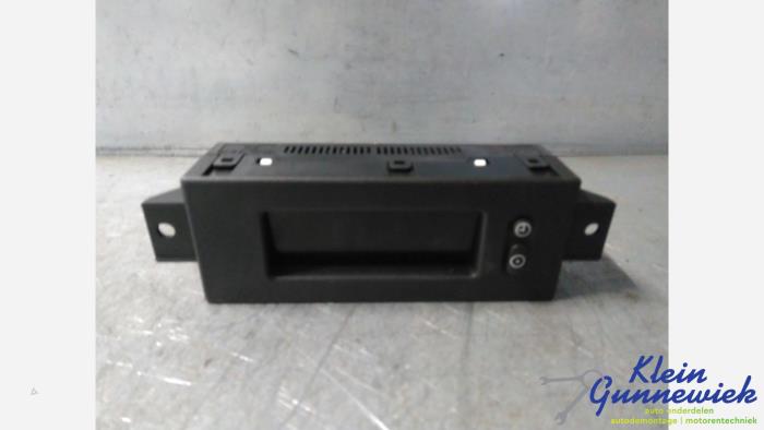 Begagnade Innerdisplay Opel Corsa Pris € 17,00 Marginaltabell erbjuds av Klein Gunnewiek Autodemontage & Motorentechniek