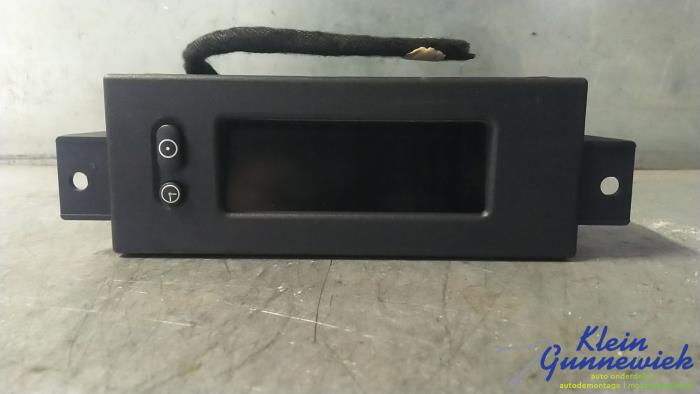 Begagnade Innerdisplay Opel Corsa Pris € 17,00 Marginaltabell erbjuds av Klein Gunnewiek Autodemontage & Motorentechniek