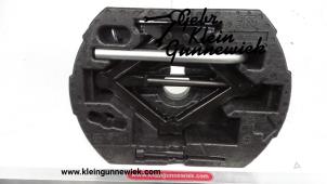 Usagé Kit d'outils Volkswagen Jetta Prix € 35,00 Règlement à la marge proposé par Gebr.Klein Gunnewiek Ho.BV