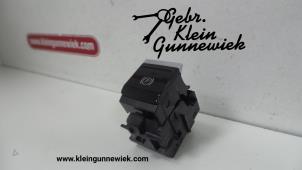 Używane Przelacznik hamulca postojowego Audi E-Tron Cena € 25,00 Procedura marży oferowane przez Gebr.Klein Gunnewiek Ho.BV
