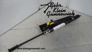 Used Seatbelt tensioner, right Audi Q7 Price € 40,00 Margin scheme offered by Gebr.Klein Gunnewiek Ho.BV