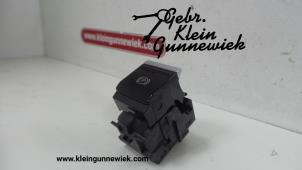 Używane Przelacznik hamulca postojowego Audi E-Tron Cena € 25,00 Procedura marży oferowane przez Gebr.Klein Gunnewiek Ho.BV