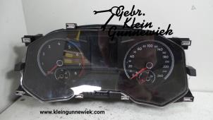 Used Instrument panel Volkswagen T-Roc Price € 195,00 Margin scheme offered by Gebr.Klein Gunnewiek Ho.BV