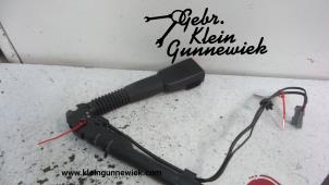 Gebrauchte Gurtsrammer rechts BMW 3-Serie Preis € 60,00 Margenregelung angeboten von Gebr.Klein Gunnewiek Ho.BV